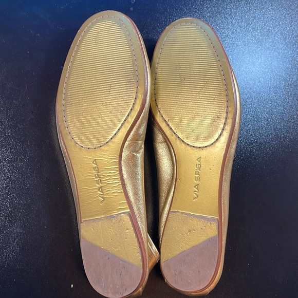 Via Spiga Leather Flats with Flower Detailing Bright Gold OR Sparkling Silver - Picture 5 of 16